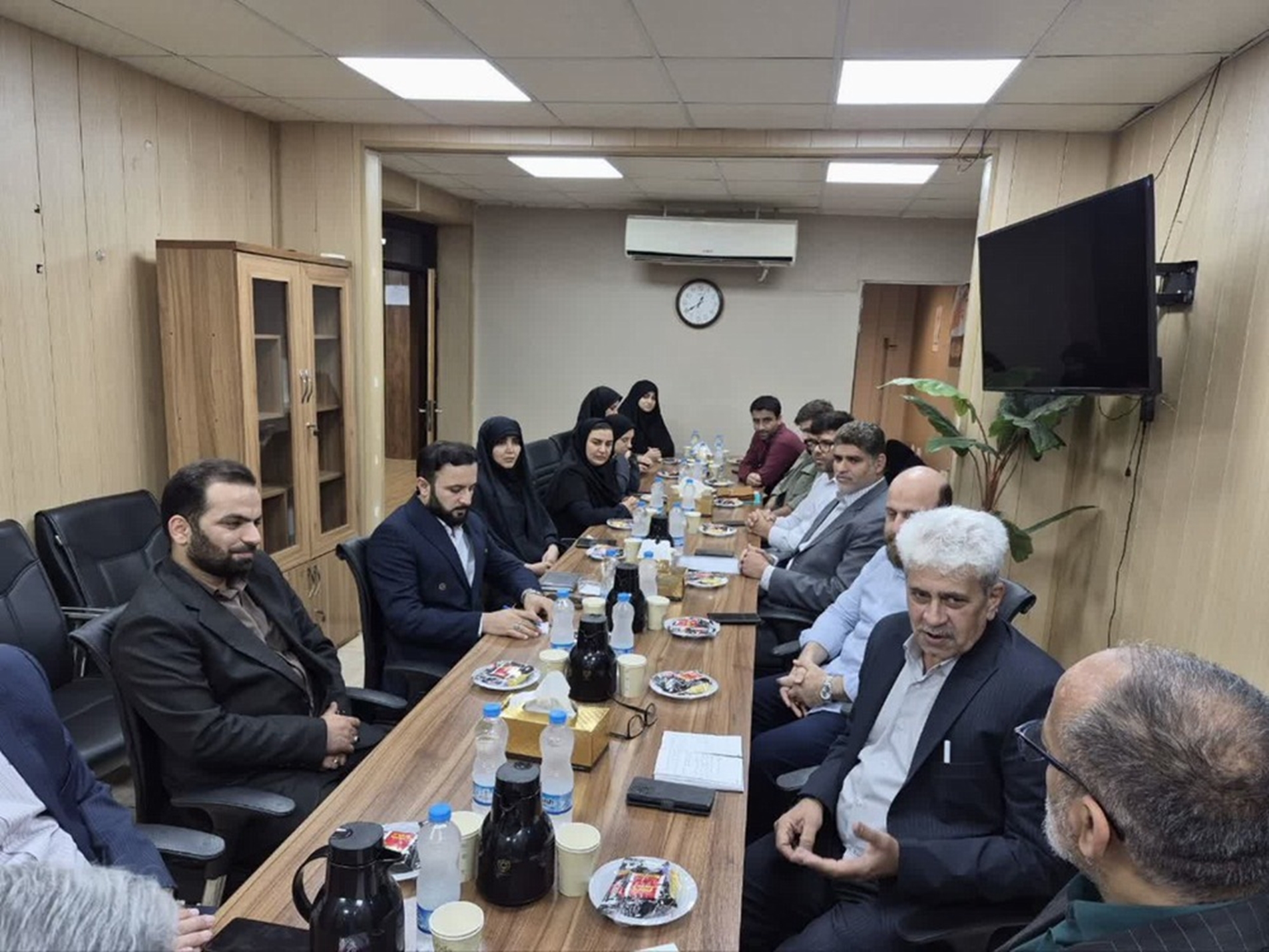 دیدار صمیمانه مدیران ارشد اموال تملیکی با کارکنان اداره کل خوزستان